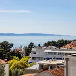 Апартаменты With Terrace And Free Parking - Nearby