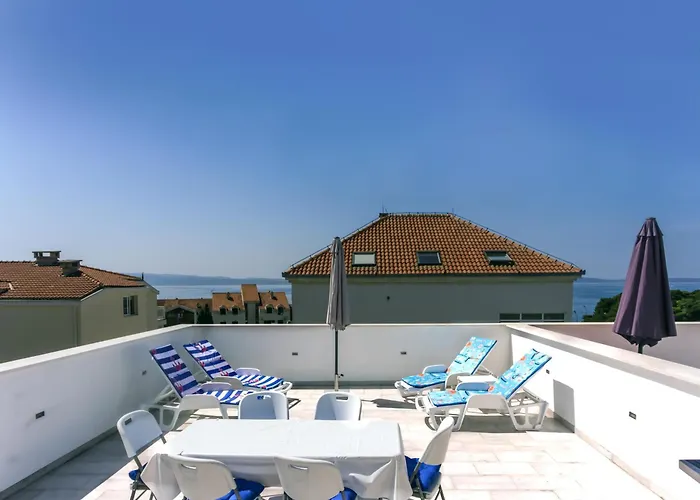 아파트 With Terrace And Free Parking - Nearby 스플리트