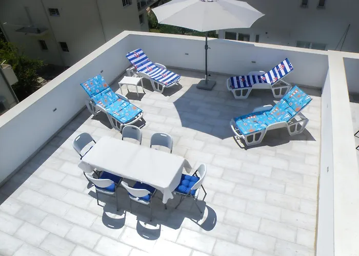 아파트 With Terrace And Free Parking - Nearby