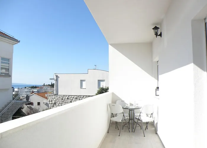 아파트 With Terrace And Free Parking - Nearby