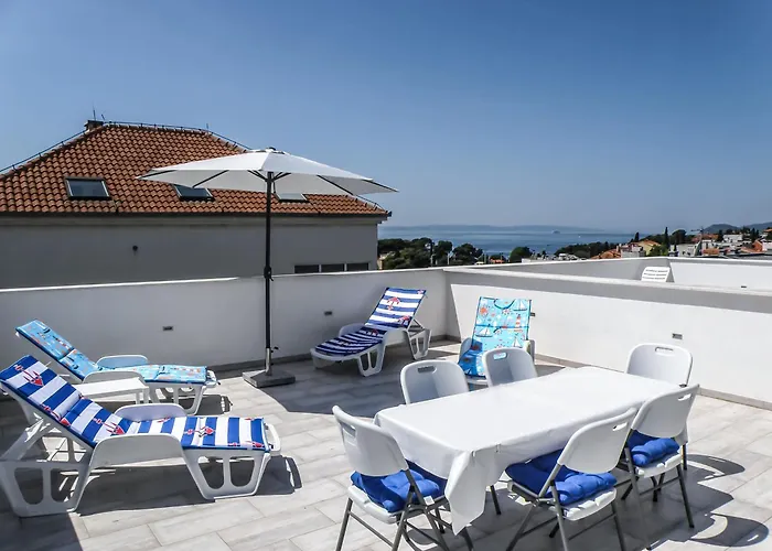 With Terrace And Free Parking - Nearby *