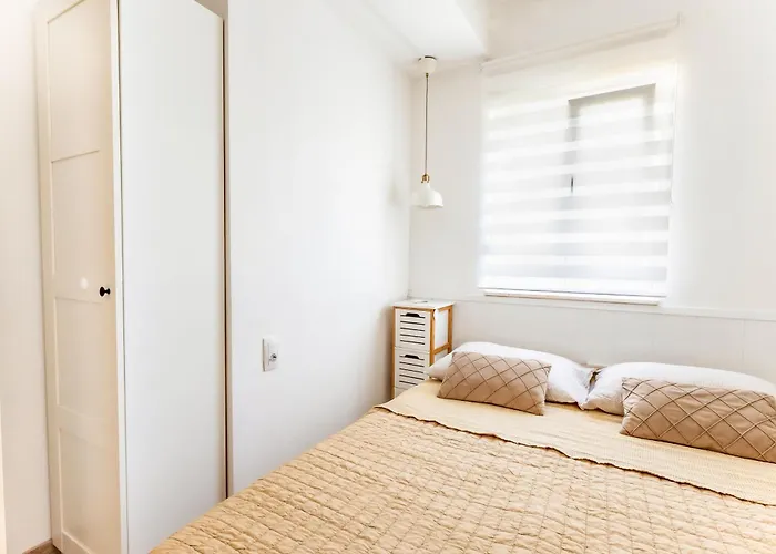 With Terrace And Free Parking - Nearby