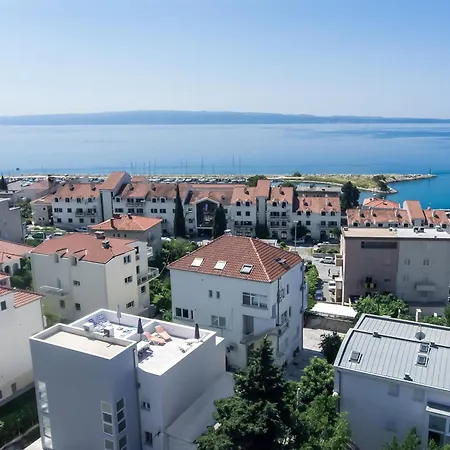 With Terrace And Free Parking - Nearby *