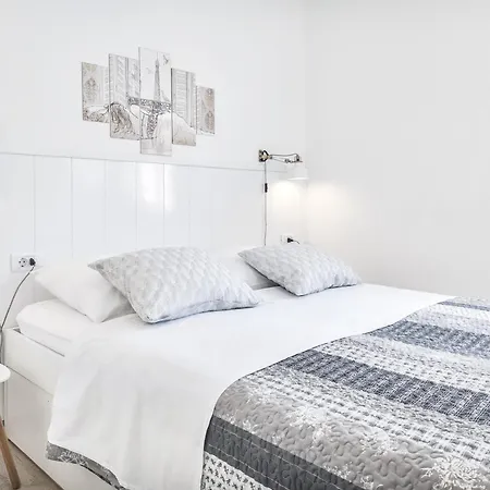 With Terrace And Free Parking - Nearby *